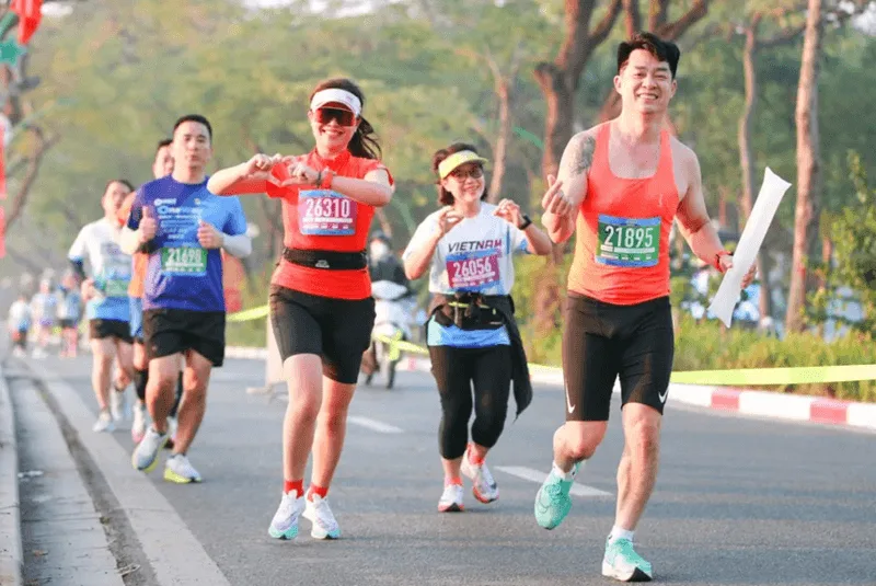 Đăng ký giải chạy marathon từ sớm là bí quyết giúp bạn sở hữu tấm BIB với mức giá rẻ nhất.