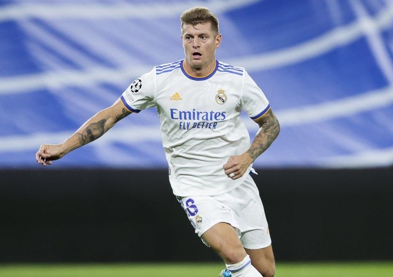 top-nhung-tien-ve-trung-tam-hay-nhat-moi-thoi-dai-toni-kroos